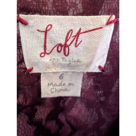 Loft Ann Taylor Women Burgundy Lace Overlay Mini Dress Vee in Front & Back Women - Picture 5 of 7